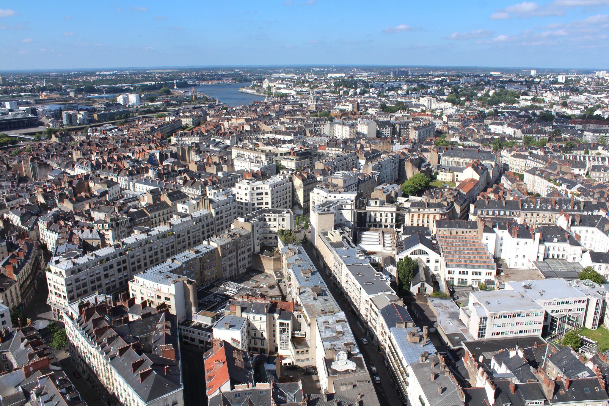 Rencontre avec des divorcés Nantes totalement